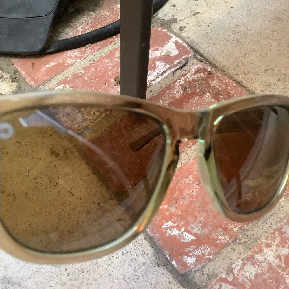 Kncokaround sunglasses GUC - Picture 6 of 7